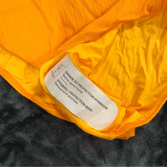 BNWT Simons orange one piece swimsuit - Picture 3 of 4